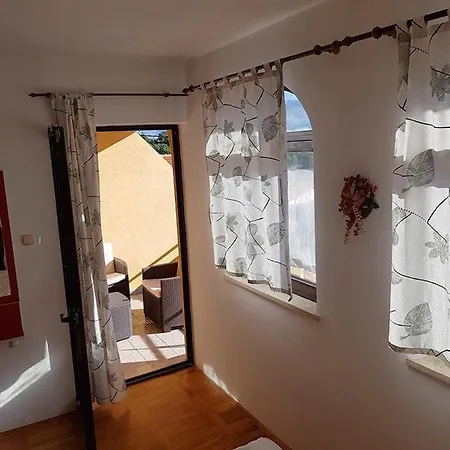 In With Sea View, Terrace, Air Conditioning, Wi-fi * Lopar