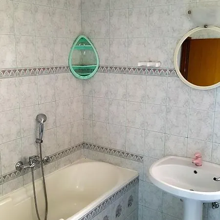 In With Sea View, Terrace, Air Conditioning, Wi-fi Apartment Lopar